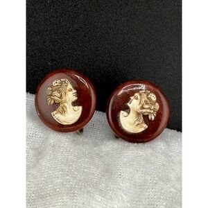 Vintage Cameo Earrings Wooden Screw Back Light Weight